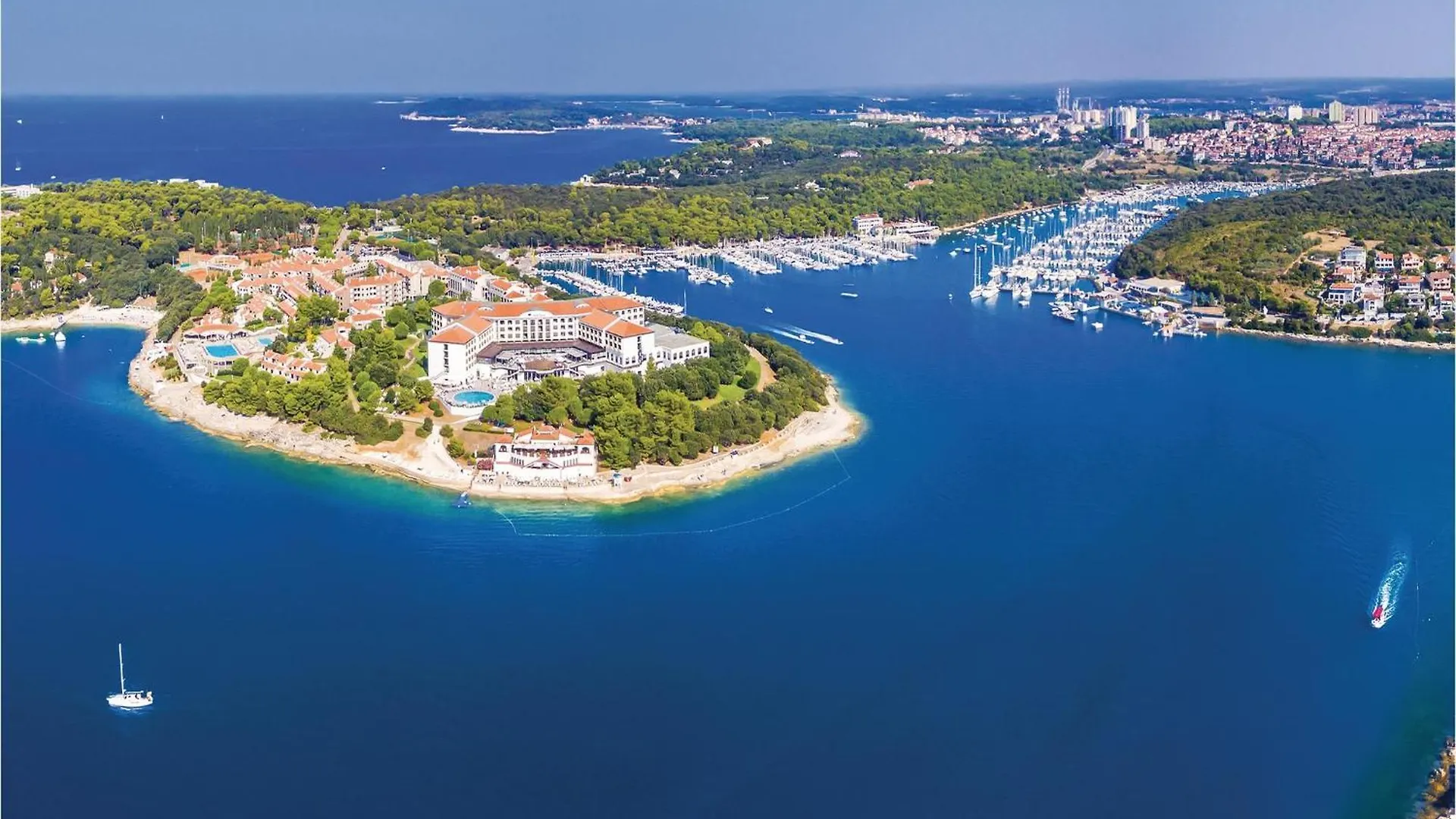 Beautiful Apartment In Pula With Kitchen Croatia